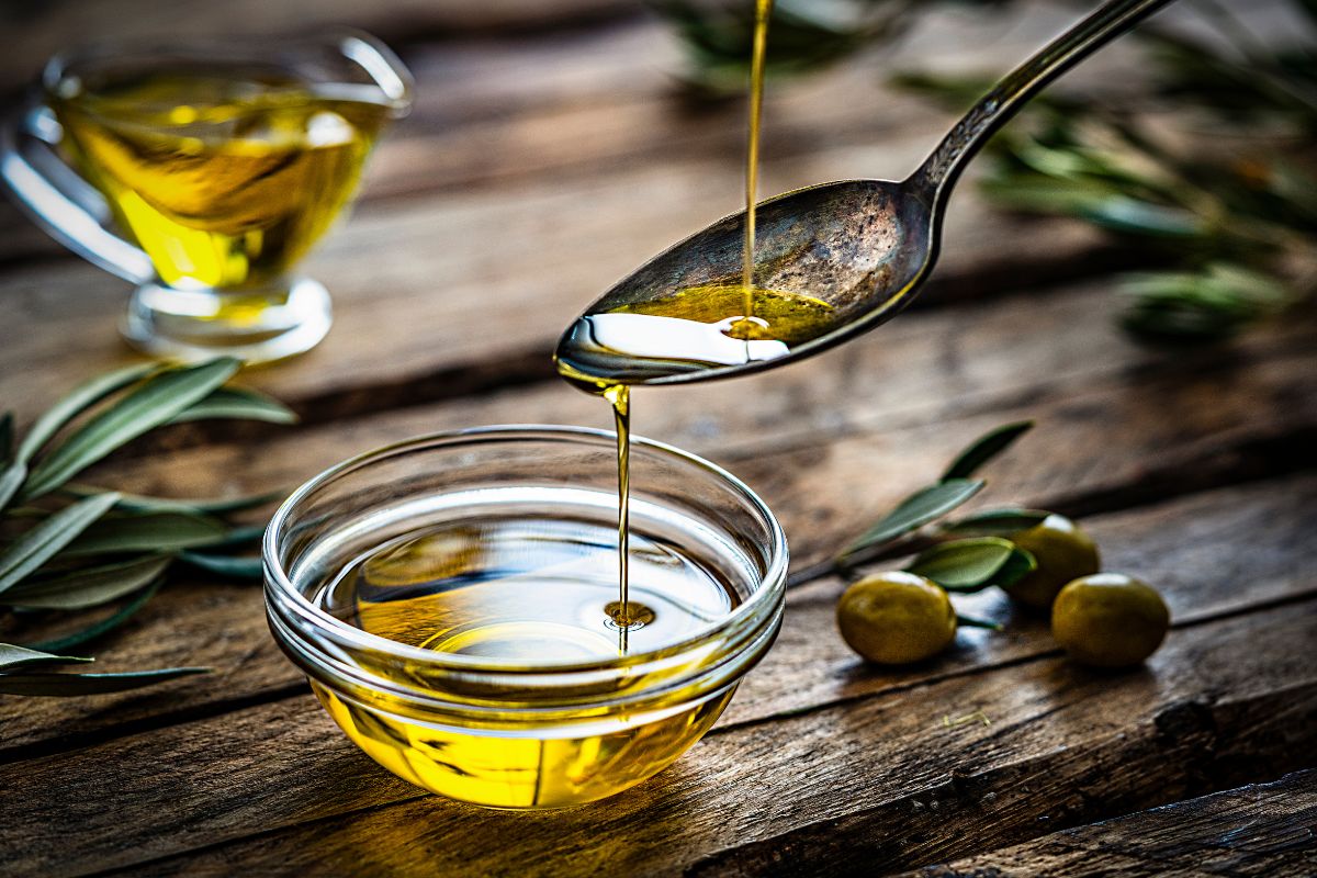 Olio d’oliva biologico, differenze con il tradizionale